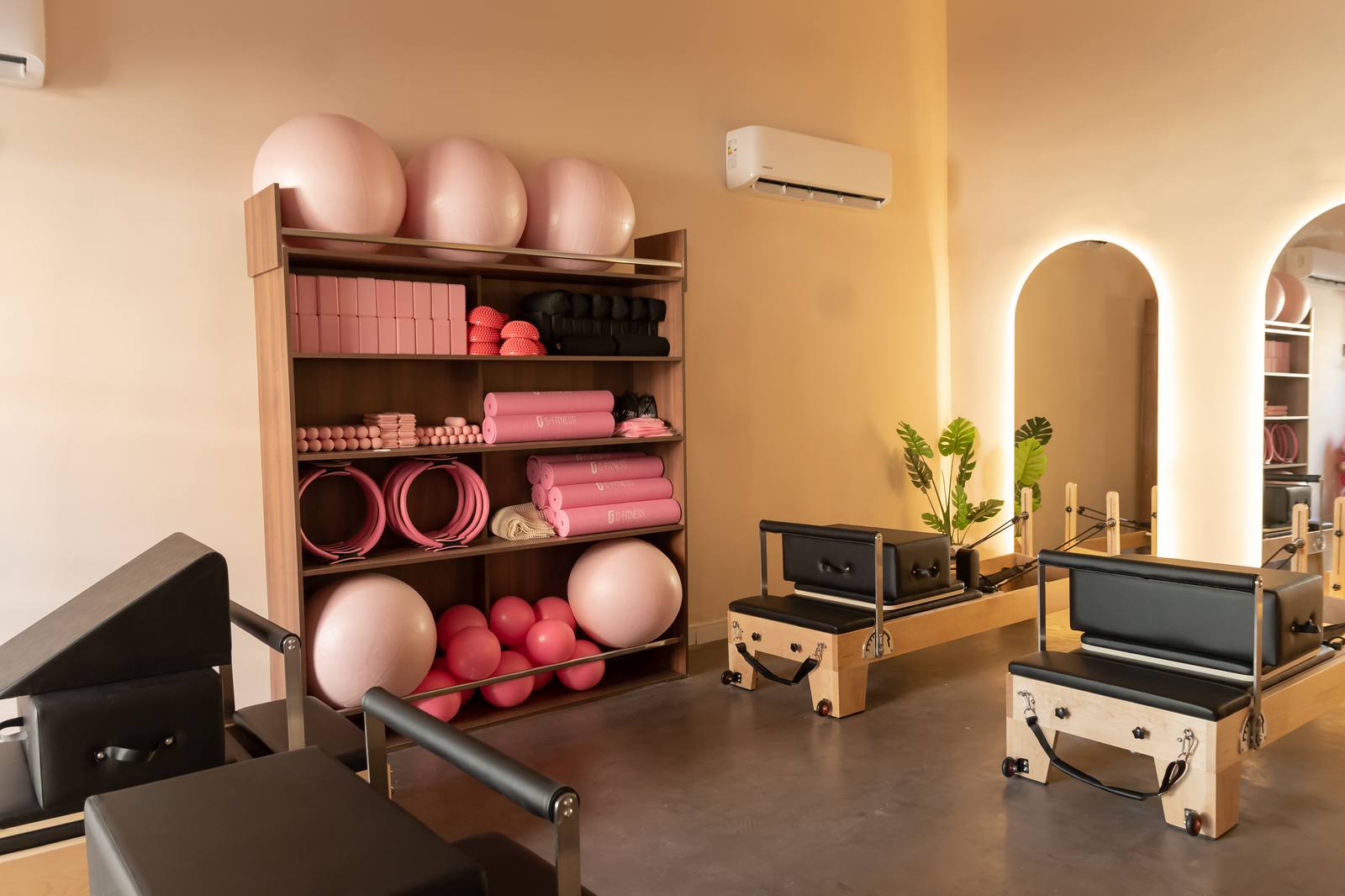 Pilates Rosé Club